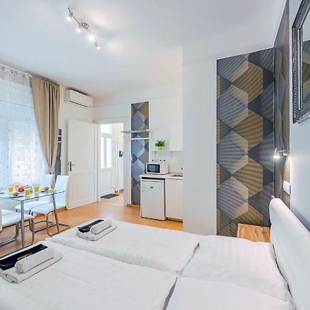 Parking, Ac, Wifi 2 Room Apartment In The Center Budapesta Exterior foto
