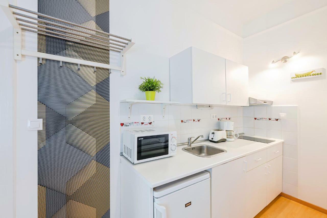 Parking, Ac, Wifi 2 Room Apartment In The Center Budapesta Exterior foto
