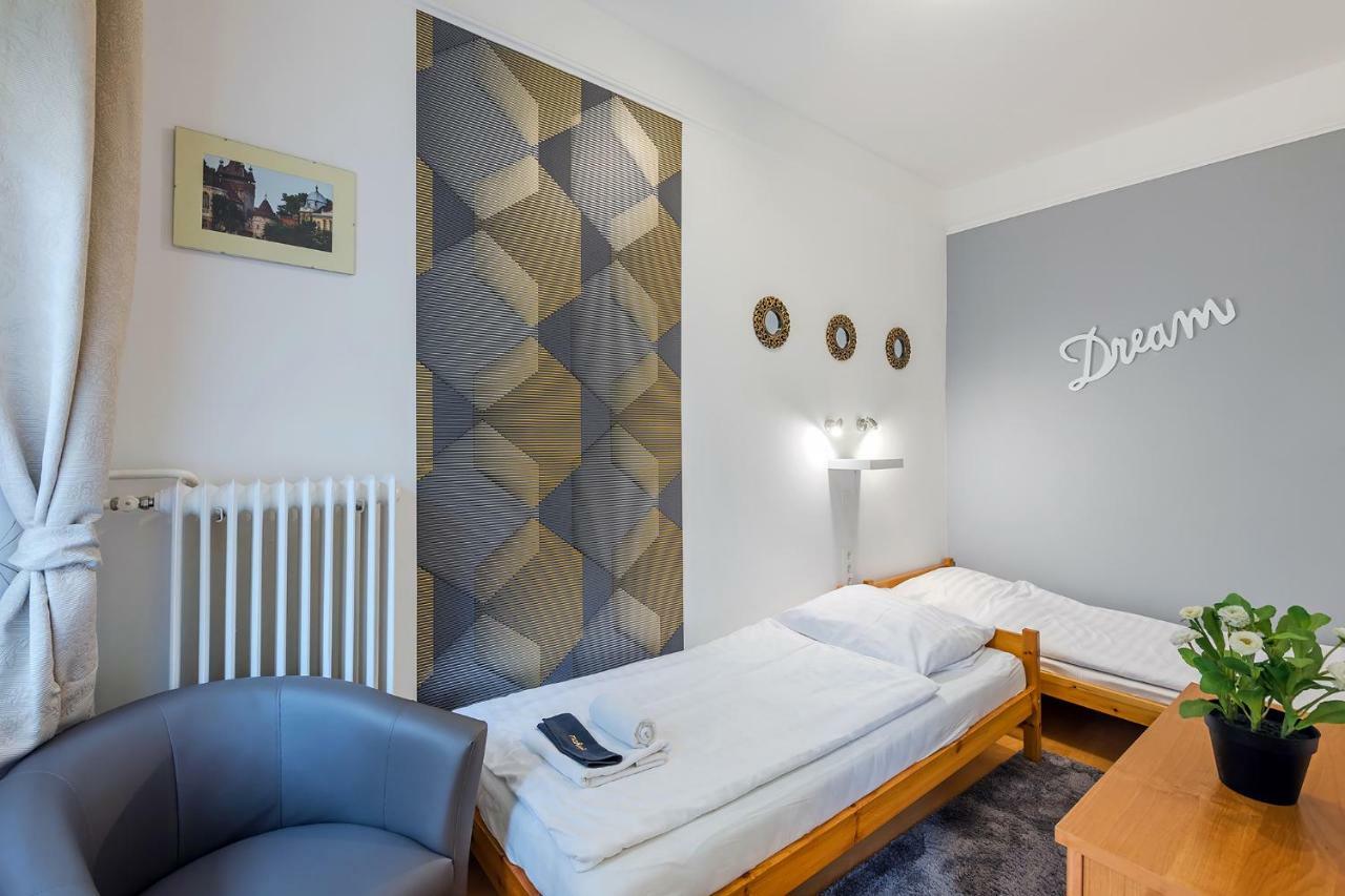 Parking, Ac, Wifi 2 Room Apartment In The Center Budapesta Exterior foto
